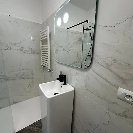 Apartment Seven Appartament Como